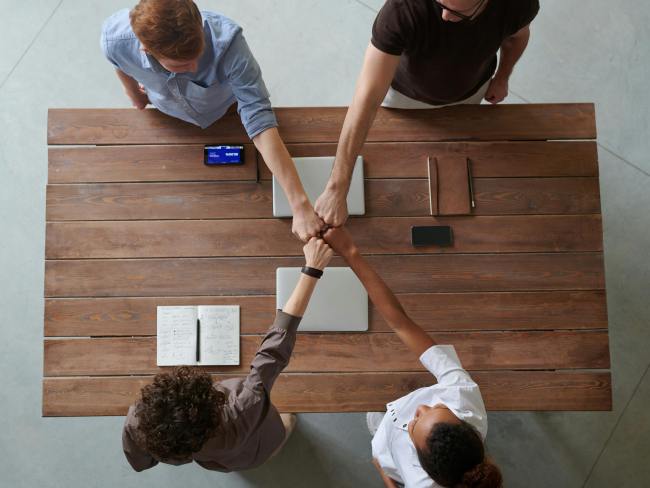 5 Phrases to Avoid in Client Communication (…and what to say instead)